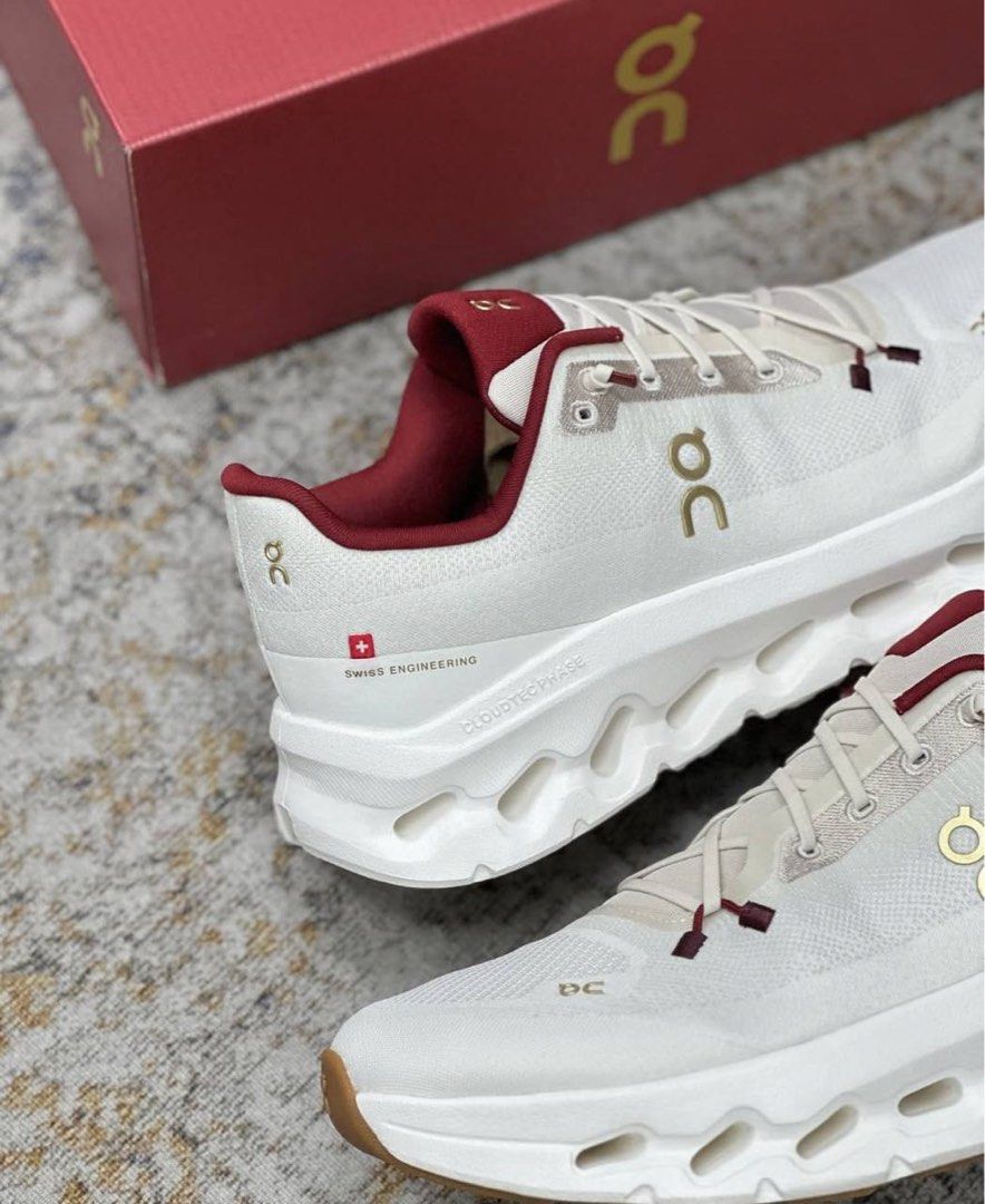 ON CLOUD TILT YEAR OF THE SNAKE (Category: Sneakers) located in Manila. Submitted by mypshopp (Listing ID 1395366802, Image 3). Description: Actual picture posted Available size Women 36/37/38/39/40 Men 41/42/43/44/45 Sameday deliver!!.