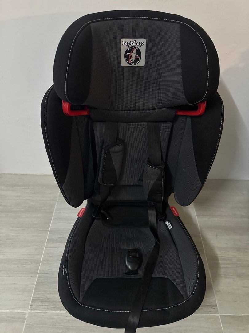 Peg Perego Car Seat (Category: Car Seats) located in San Juan City. Submitted by v7_cd (Listing ID 1395399236, Image 1). Description: - Peg Perego car seat - Black and gray design - Secure harness system - Headrest and side supports for added safety - Ready to use - Provides a safe and comfortable ride.