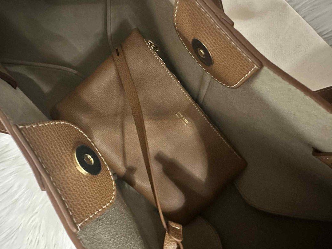 New Polene Cyme (Category: Luxury Bags & Wallets) located in Makati City. Submitted by nmvs1 (Listing ID 1395467582, Image 2). Description: Brand new Polene Cyme Comes with dustbag and tag Regular size in color camel .
