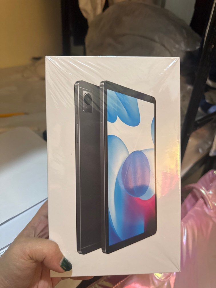 realme Pad mini 64gb (Brand New) (Category: Android) located in Las Pinas. Submitted by marhodelia (Listing ID 1395507378, Image 1). Description: Perfect for kids’ education or tablet that they can use, first tablet of a kid. Or gift for senior parents SRP: 9,990.00 Slightly Negotiable. Bought: May 2025 at SM SOUTHMALL Reason for selling: May ganito na pala yung pagbibigyan. Bought as a gift for pamangkin. NEVER BEEN USED. Only slightly opened yu