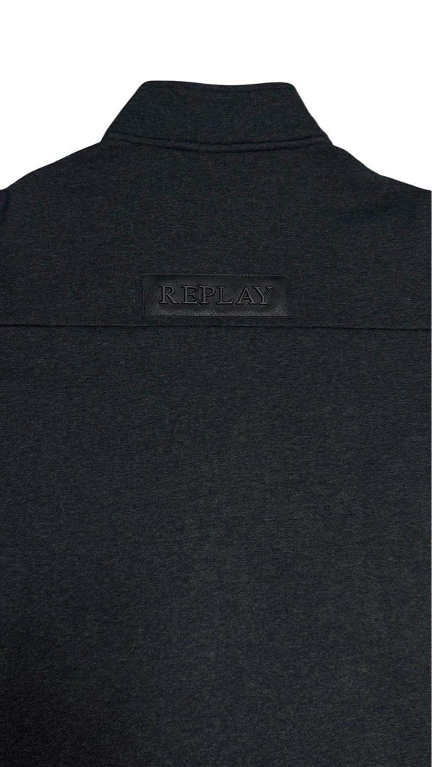Replay Full Zip Jacket (Category: Coats, Jackets and Outerwear) located in Cebu City. Submitted by gabgaaab (Listing ID 1395520160, Image 1). Description: REPLAY Techfleece Crewneck Jacket (authentic) As New Medium to Large fit Width 20 inches Height 28 inches -Left chest logo replay -Back Middle Logo replay Actual Pictures Posted - Replay jacket - Dark grey color - Full zip closure - Fleece-lined interior - Stand-up collar - Two side pockets - R