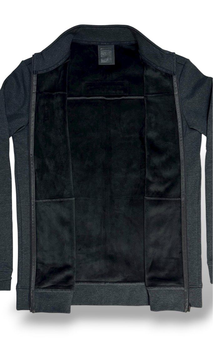 Replay Full Zip Jacket (Category: Coats, Jackets and Outerwear) located in Cebu City. Submitted by gabgaaab (Listing ID 1395520160, Image 2). Description: REPLAY Techfleece Crewneck Jacket (authentic) As New Medium to Large fit Width 20 inches Height 28 inches -Left chest logo replay -Back Middle Logo replay Actual Pictures Posted - Replay jacket - Dark grey color - Full zip closure - Fleece-lined interior - Stand-up collar - Two side pockets - R