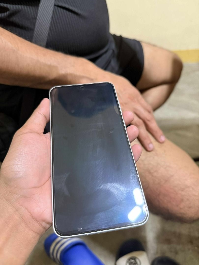 Samsung Galaxy A56 5G (Category: Samsung) located in Valenzuela. Submitted by riveradominic418 (Listing ID 1395366433, Image 1). Description: For Sale Samsung Galaxy A56 5G 8/256 Complete package box and charger.