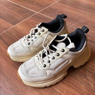 (Kategori: ) berada di . Dikirim oleh svault (ID iklan 1395354876, Gambar 1). Deskripsi: .