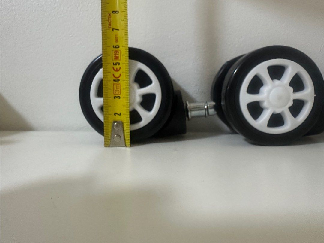 Swivel Chair caster wheels 5 pieces (Category: Office Furniture & Fixtures) located in Manila. Submitted by eksenadora (Listing ID 1395361890, Image 2). Description: Location: Sampaloc, Manila Price: P200 (fixed price, have some decency no haggling angmura na nga) MOP: Gcash Delivery: lalamove/pick-up/J&T express.