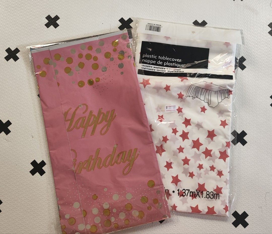 Table Covers 🩷 (Category: Table Linen & Textiles) located in Taguig. Submitted by cleanupmomma (Listing ID 1395506113, Image 1). Description: Please take time to read ♥️ Take All Brandnew wysiwyg.