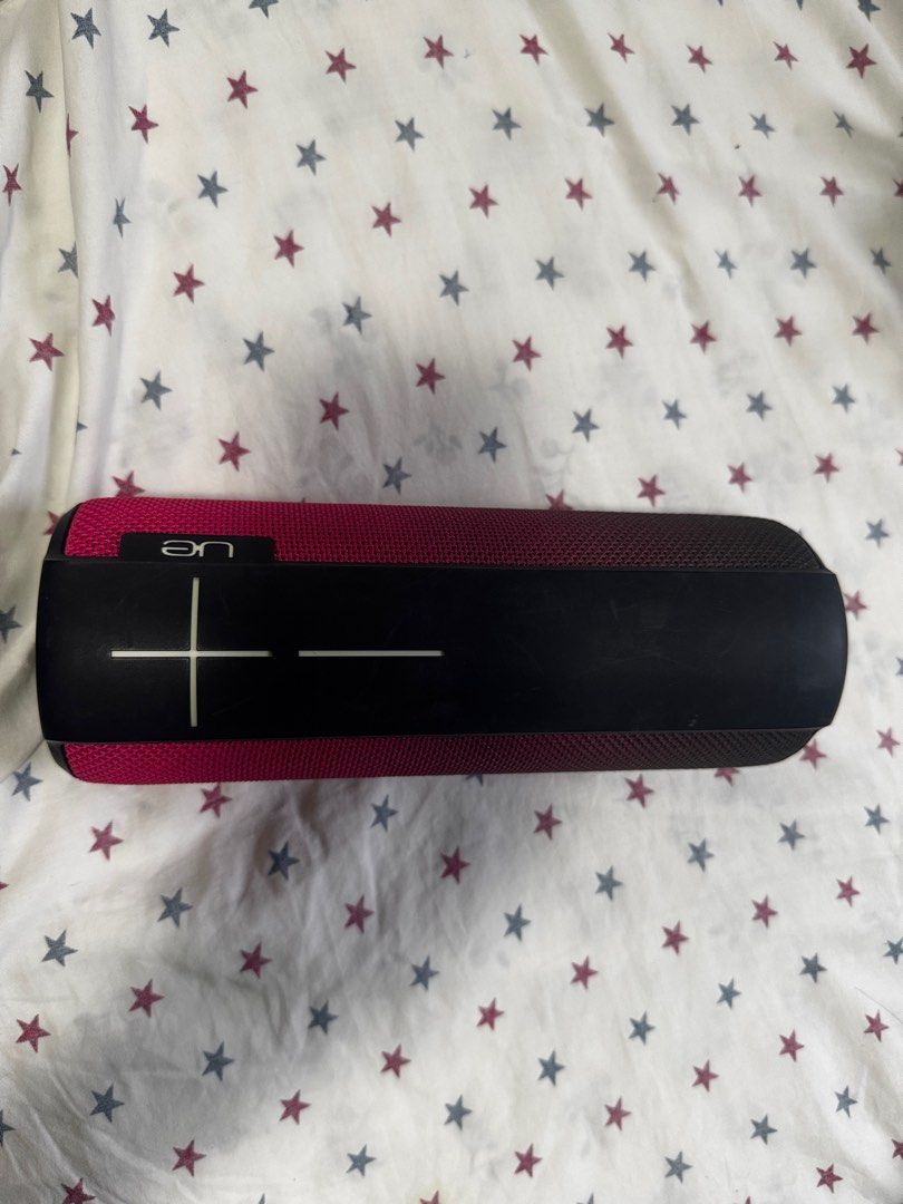 UE Megaboom 3 wireless Speaker bluetooth (Category: Soundbars, Speakers & Amplifiers) located in Pasay City. Submitted by mscaoo (Listing ID 1395415479, Image 2). Description: Selling my original Ultimate Ears 3 Speaker wireless bluetooth Issue: charger should be connected to be on. I can send sample demo withactual date so you can see. Thanks.