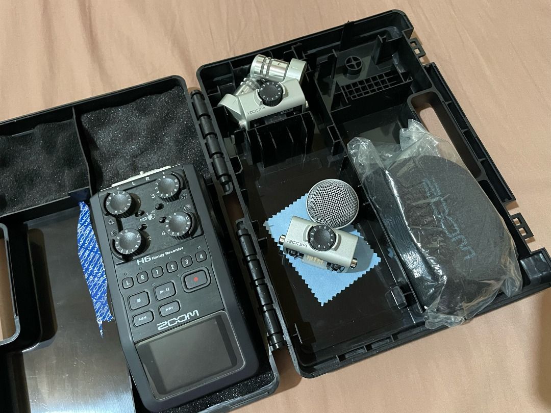 Zoom H6 Handy Recorder (Category: Voice Recorders) located in Santa Maria. Submitted by declutterose (Listing ID 1395382456, Image 3). Description: Almost new. Hindi masyadong nagamit. In perfect condition, inside and out. Maingat po ako sa gamit. - Zoom H6 Handy Recorder - Includes carrying case - Comes with multiple microphone attachments - Includes a windscreen - Features multiple input jacks - Has a screen and control knobs - SD card slot for