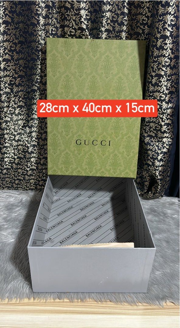 ✅ Authentic Gucci x Balenciaga Collab Large Box (Category: Luxury Bags & Wallets) located in Quezon City. Submitted by box.luxebycheng (Listing ID 1390552900, Image 1). Description: ✅ COLLAB BOX OF GUCCI X BALENCIAGA ✅ minimal signs of storage ✅ 1700 only.