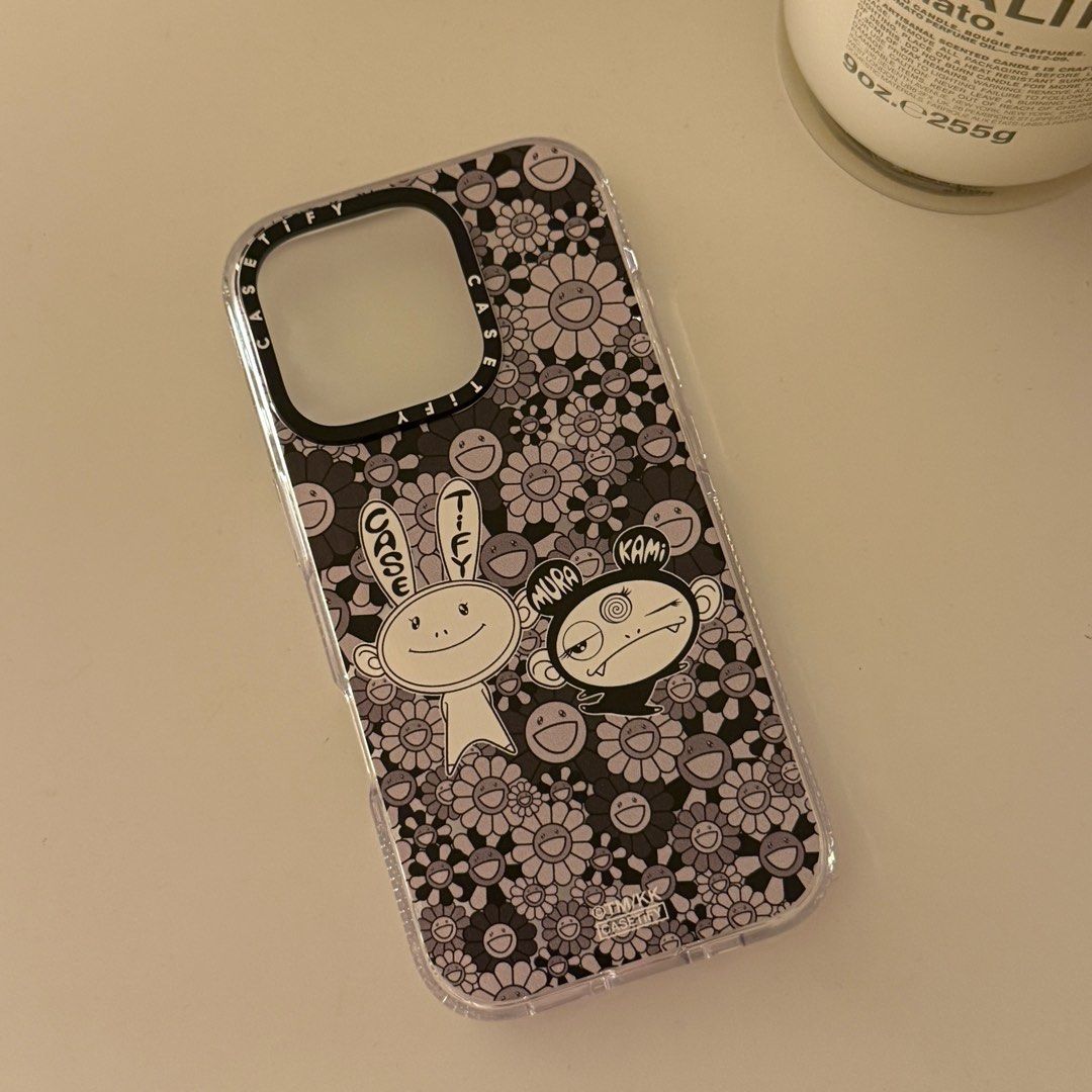 村上隆casetify聯名手機殼iphone 16pro, 手機及配件, 其他在旋轉拍賣