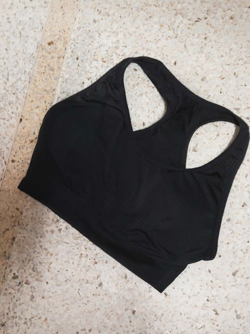 Activewear Workout set black (Category: Activewear) located in Taguig. Submitted by decluttermm (Listing ID 1390487800, Image 3). Description: black color fits small to medium sports bra + shorts in good condition, no flaws rfs decluttering +sf ship via j&t.