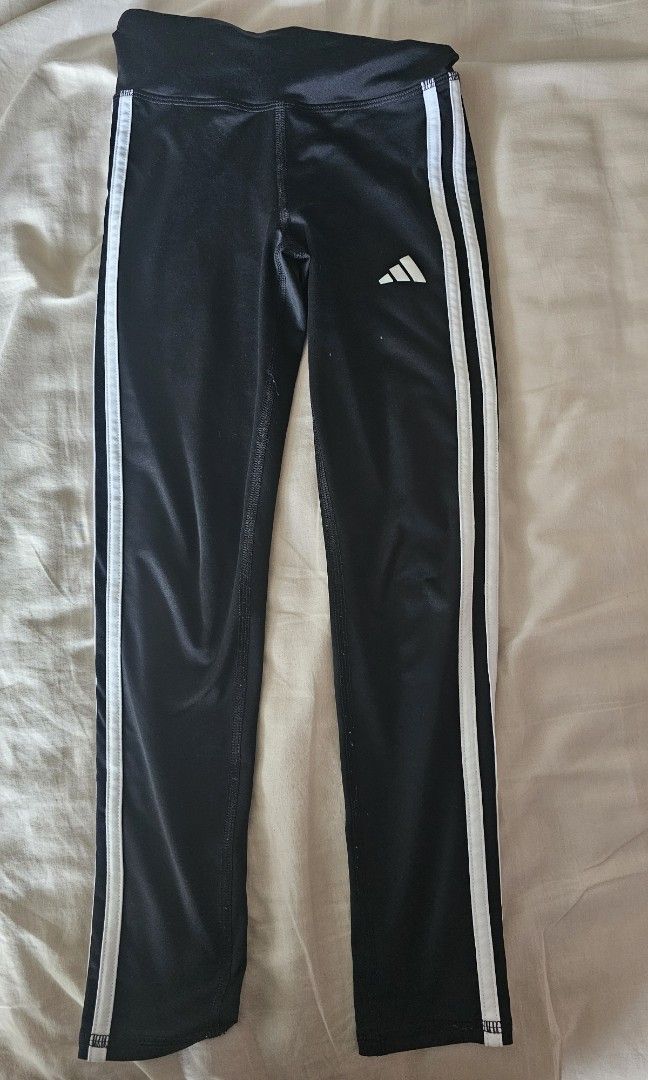Adidas leggings (Category: Babies & Kids Fashion) located in Mandaluyong City. Submitted by blueberrypatch (Listing ID 1390441777, Image 1). Description: preloved original Adidas leggings for kids bought in US. size small. waist can be strecth from 20 to 24 inches. pants length 30 inches good for kids 7 to 8 yrs old.