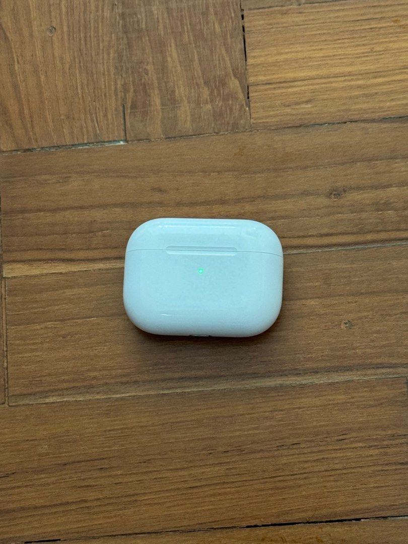 Apple AirPods Pro63612124820610112