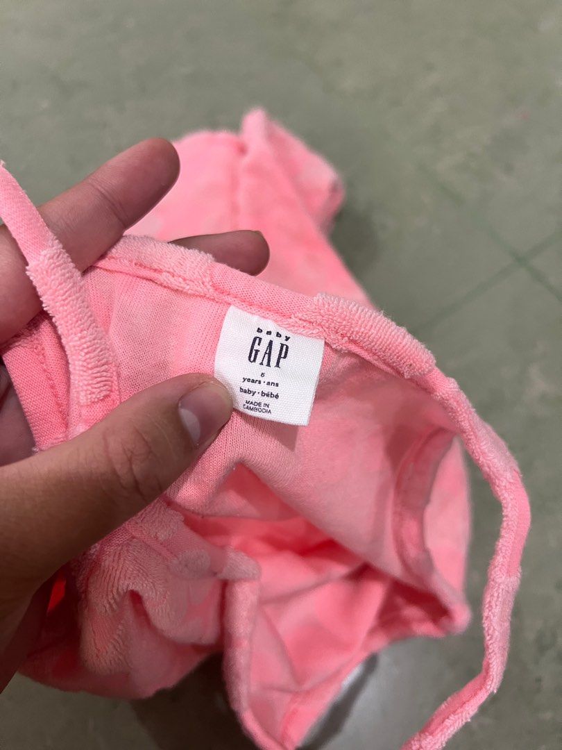 Baby gap pink onesie (Category: Babies & Kids Fashion) located in Imus. Submitted by labella.mnl (Listing ID 1390509782, Image 2). Description: No flaws like new.