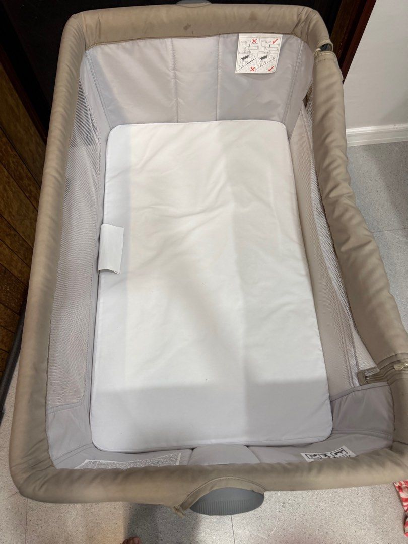 Chicco co sleeping bed (Category: Children's Beds) located in Cainta. Submitted by declutterwithme_476 (Listing ID 1390482333, Image 3). Description: Pls check pic for minor stain of milk Used for less than a month.
