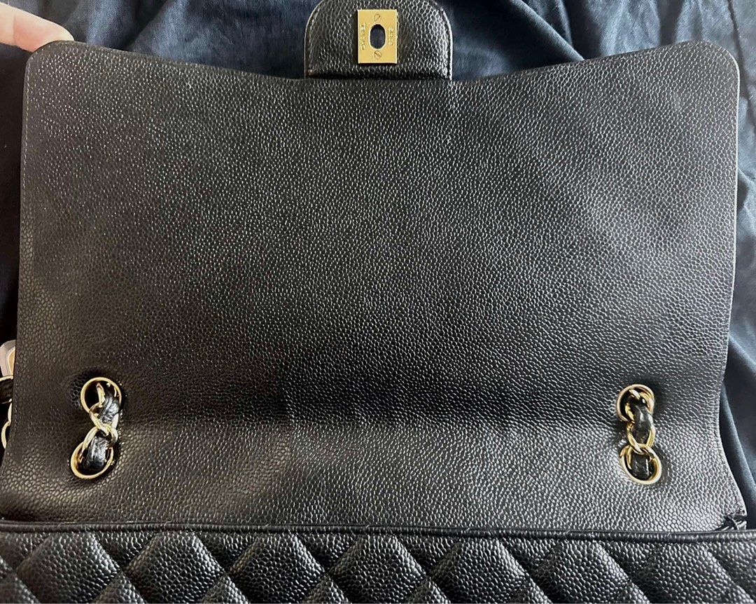 Classic Maxi Flap Caviar 13x (Category: Luxury Bags & Wallets) located in Taguig. Submitted by timelesstotesph (Listing ID 1390479612, Image 3). Description: With dustbag and entrupy Signs of wear and use but still good for everyday wear Caviar leather .