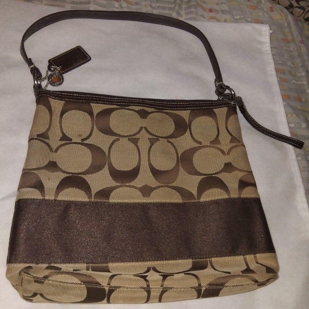 Coach bags sale (Category: Shoulder Bags) located in Mandaue City. Submitted by vlard21 (Listing ID 1390429631, Image 2). Description: .