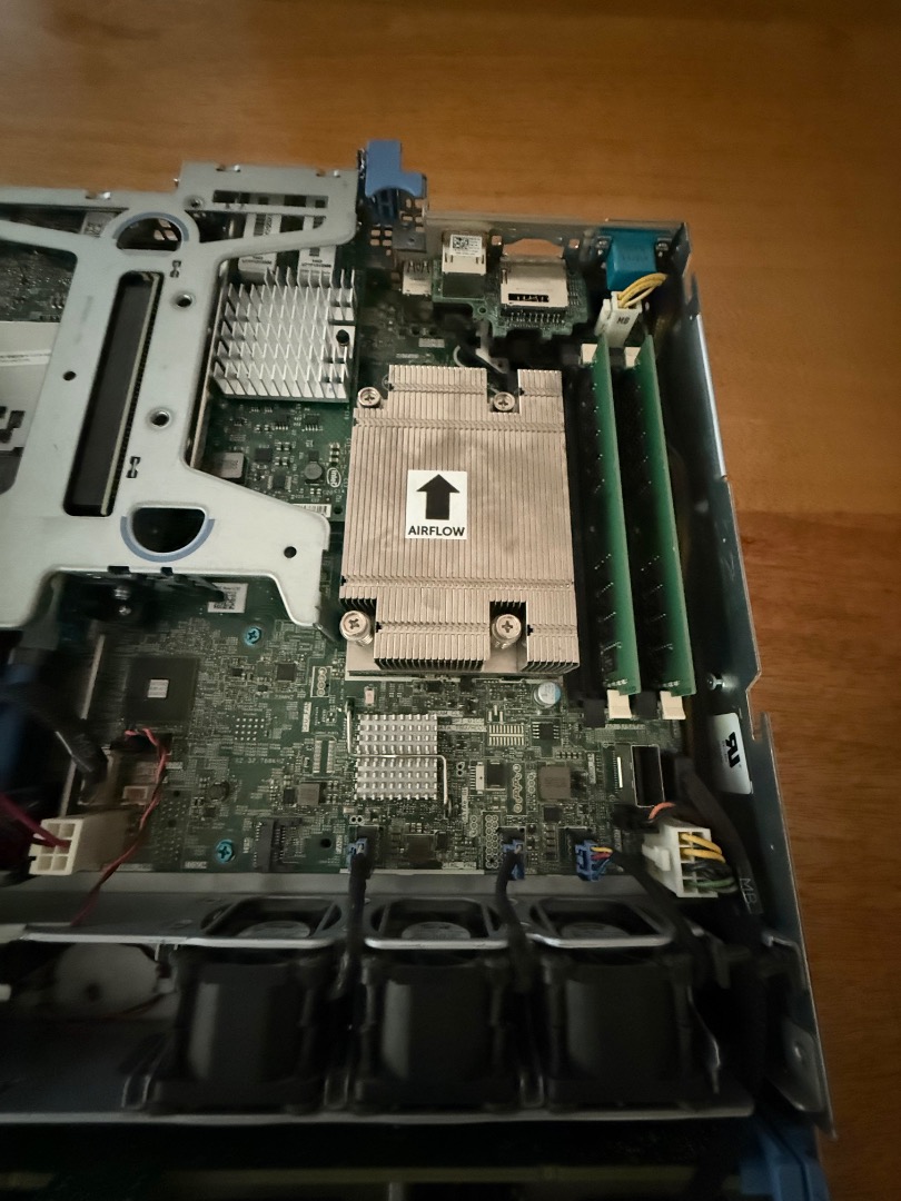 Dell PowerEdge R230 server + rails, Computers & Tech, Desktops on Carousell