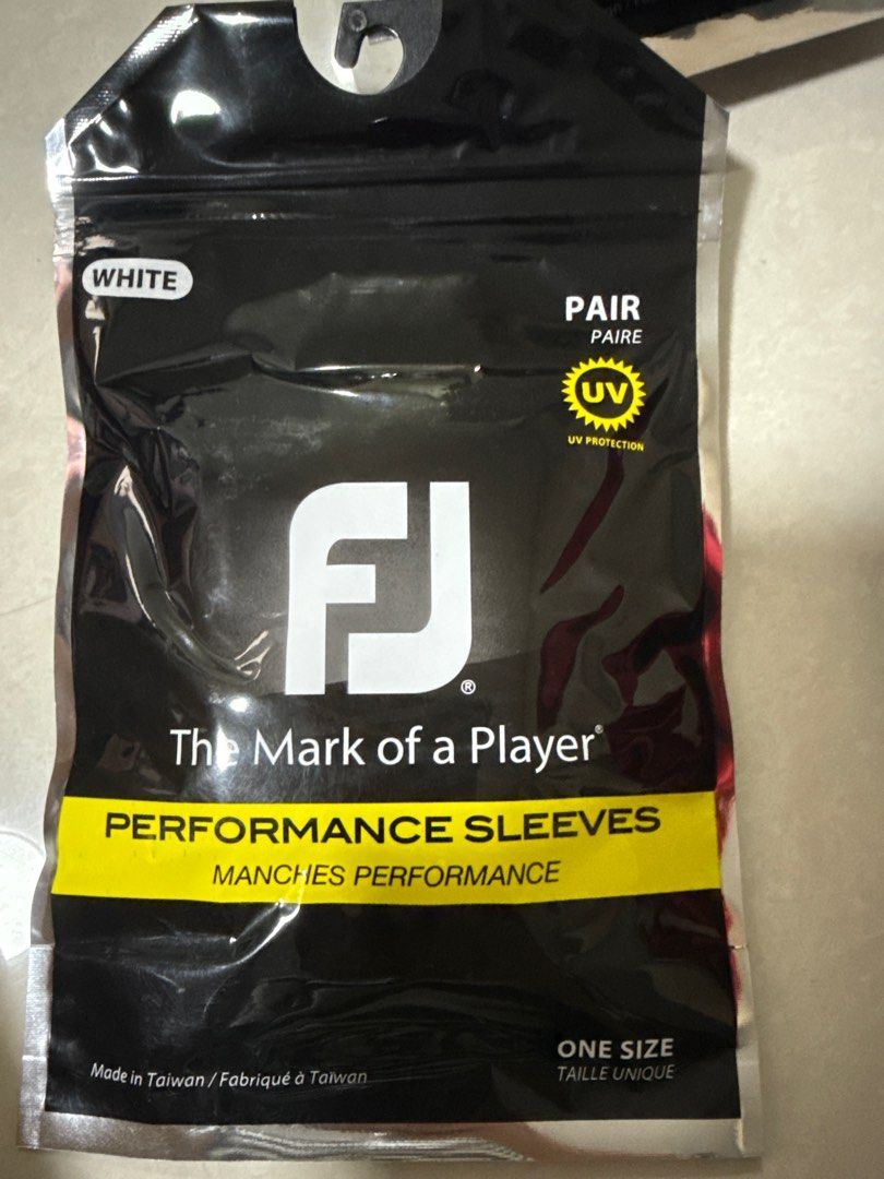 FJ Performance golf arm Sleeves (Category: Golf) located in Taguig. Submitted by babycakesshop (Listing ID 1390570826, Image 3). Description: FJ Performance Sleeves Golf armsleeve Colors: White Grey 2pcs each available Loc Ortigas.