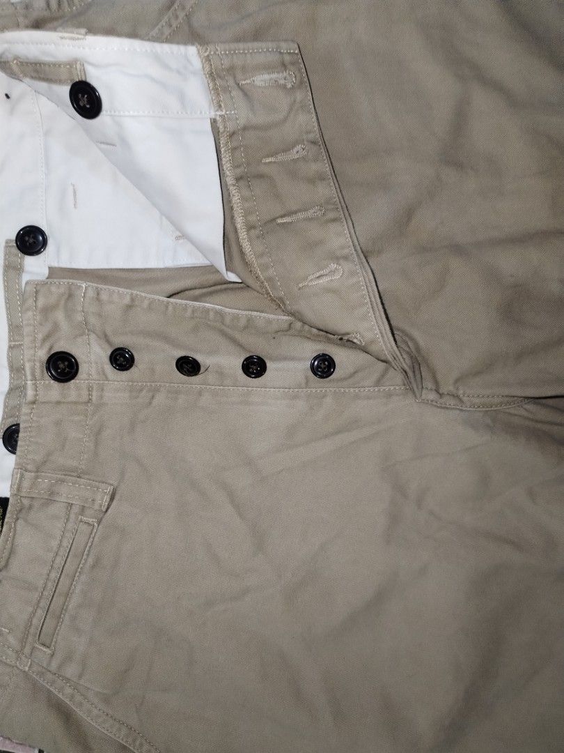 Heritage workware pants (Category: Trousers) located in Baguio. Submitted by luxeloom099 (Listing ID 1390452278, Image 3). Description: 3 days union heritage workware pants size 32 very good condition.