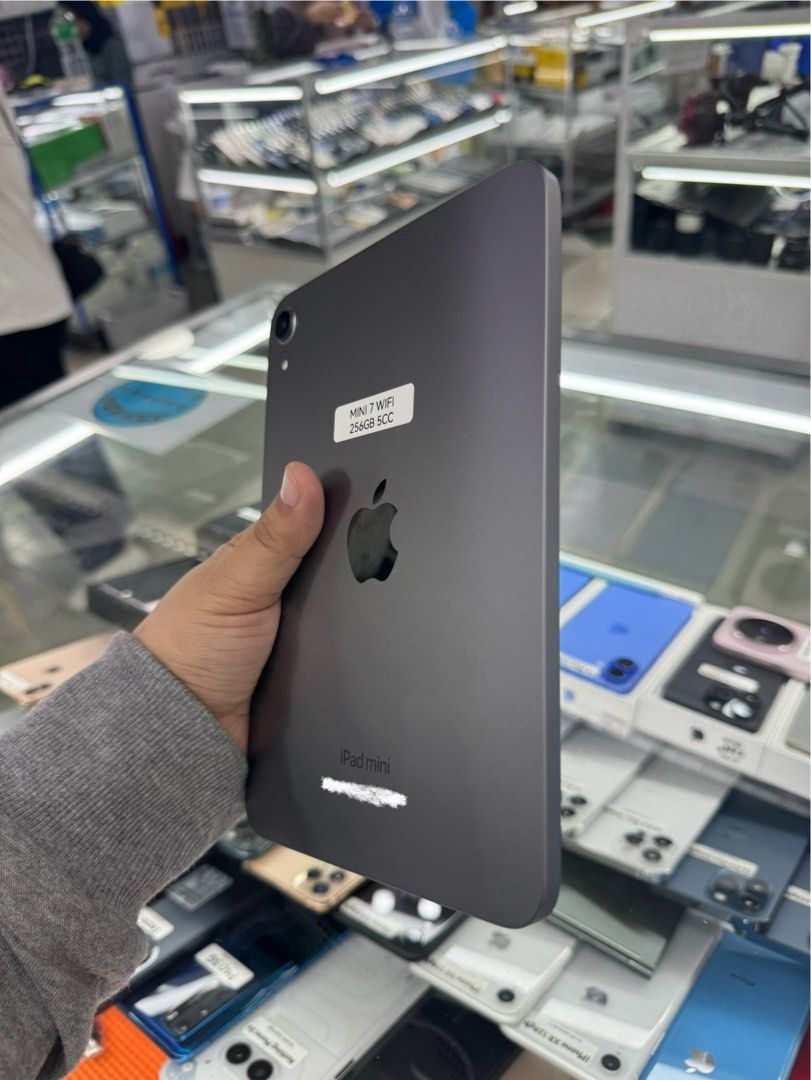 Ipad Mini 7 256gb Wifi No issue Makinis (Category: iPad) located in San Juan City. Submitted by javedsgadgetshop (Listing ID 1390537339, Image 2). Description: INSTALLMENT OPTIONS : SPAY LATER / GGIVES / CREDIT CARD! WE BUY AND SELL SO PWEDE MAGBINTA OR SWAP ! Quick Specs : 💵 Ipad Mini 7 •256gb •NTC Variant •Good batt health •Wifi Only •100% Smoothness •No hidden issue | No Repaired •100% Authentic | Not Refurbished •w/ Box Charger & store warra