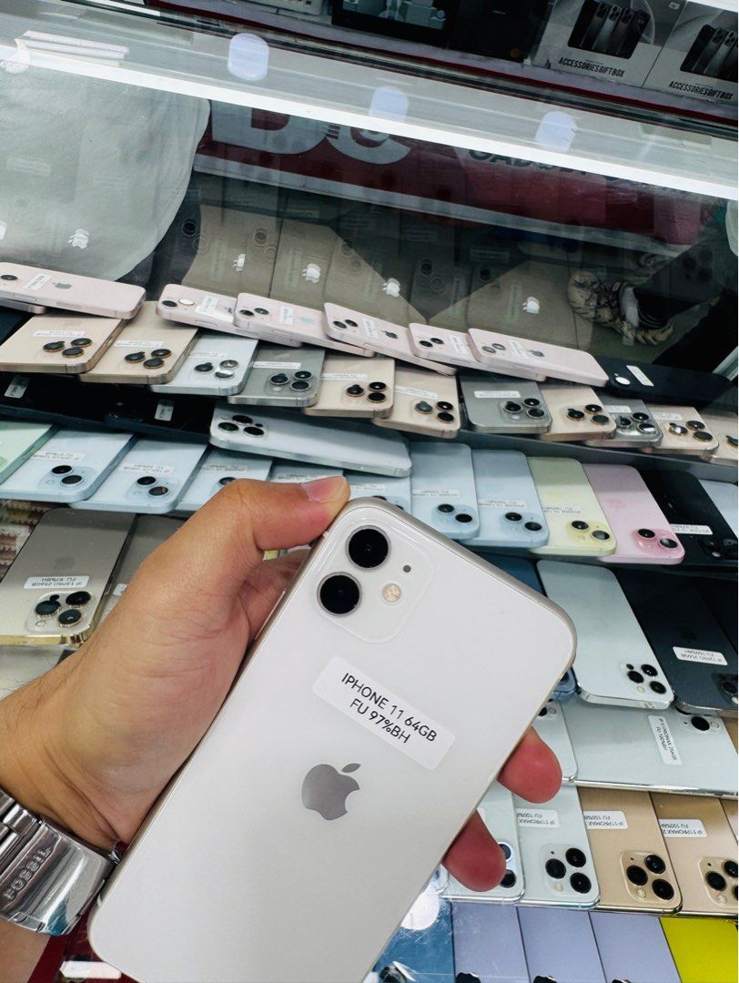 iPhone 11 64GB Openline 97% Battery Health (Category: iPhone 11 Series) located in San Juan City. Submitted by Khalidmgdla08 (Listing ID 1390444848, Image 2). Description: FOR SALE | TRADE/SWAP Price: 11,999 On hand: iPhone 11✔️ 64GB ✔️ OPENLINE ✔️ 97% Batt health ✔️ 100% Original ✔️ 99% Makinis ✔️ 99% Smooth ✔️ NOT REFURB ✔️ NO HIDDEN ISSUES ✔️ NEVER BEEN REPAIRED ✔️ TEST TO SAWA✔️ FREE 3-UTOOLS ✔️ ANY MODEL OF IPHONE AND SAMSUNG ARE AVAILABLE! 
