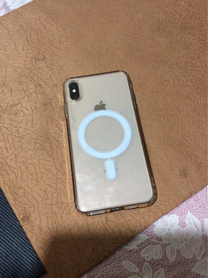 IPHONE XS MAX 256GB (Category: iPhone X Series) located in Manila. Submitted by goodcharlesboii (Listing ID 1390506572, Image 2). Description: Read if you’re Interested!!!! RUSHH RUSH!!! Iphone XS MAX (Gold) 256 GB Factory Unlock (Reset all you want) Openline/Anysim Dual Sim Ios 18.6 All Working (True Tone and Face ID) China Variant (ZA/A) 73% Battery Health (Makunat padin can use 4-5 hours) No Hidden Issues po! Inclusions: Unit, Phone and 2 Case