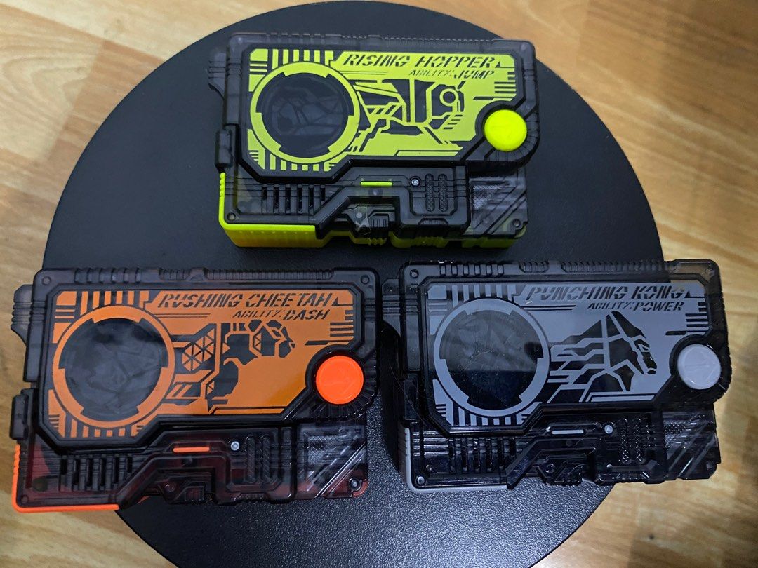 Kamen Rider Zero One - Progrise key, Hobbies & Toys, Toys & Games on ...