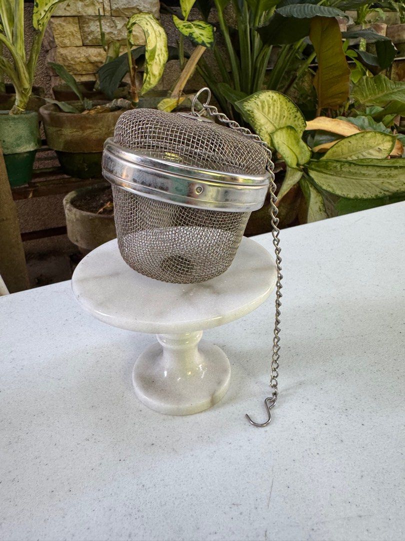 One piece ball strainer (Category: Coffee & Tea Tableware) located in Davao. Submitted by parteawares2 (Listing ID 1390422239, Image 1). Description: One piece ball strainer this is perfect for your loose leaf tea and when you are cooking when you don’t want to strain your spices together with your preferred meat this is perfect .