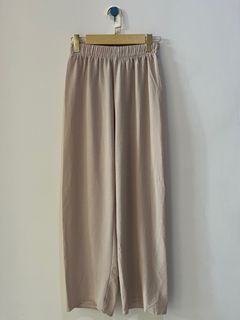 (Kategori: ) berada di . Dikirim oleh hellopiiiink (ID iklan 1390436809, Gambar 1). Deskripsi: .