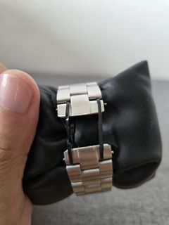 (Category: ) located in . Submitted by b-timepieces (Listing ID 1390443112, Image 1). Description: .