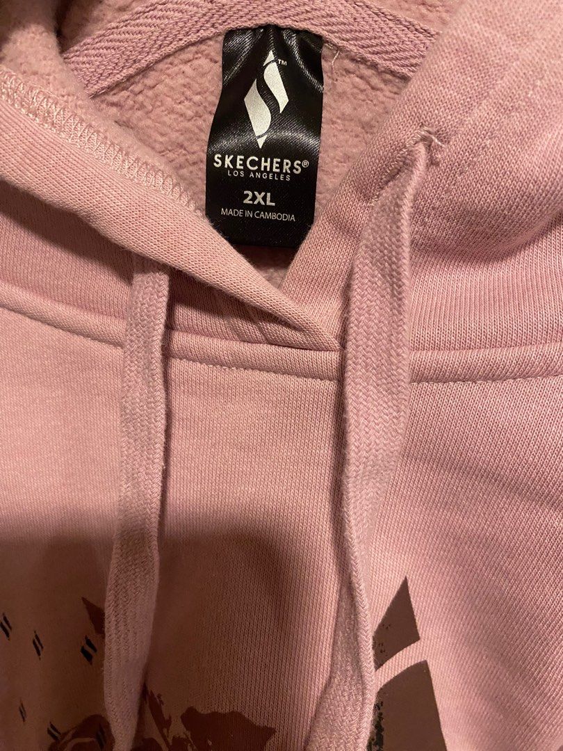 Skechers Hoodie Plus Size (Category: Coats, Jackets and Outerwear) located in Quezon City. Submitted by calisells (Listing ID 1390576986, Image 2). Description: Super comfy!!! Plus size :) Bought this for 40 usd for my mom but too big on her.