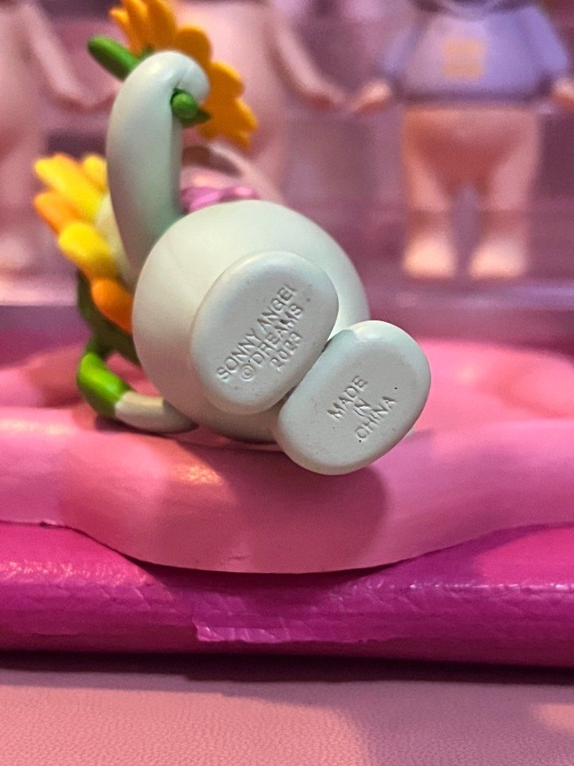 Sonny Angel Flower Gift (Category: Designer & Blind Box Toys) located in Manila. Submitted by kawaiipotchh (Listing ID 1390582620, Image 3). Description: Sonny Angel Rbnf 🚚shipping via Lalamove or J&T (shipping fee at the buyer’s expense. ) 💸Payment is via Gcash. 📍Located in Manila .