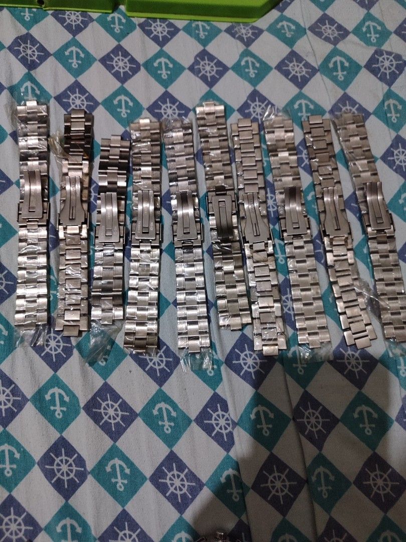 Tag Heuer Steel Strap 10 pcs Take (Category: Luxury Watches) located in Pasig City. Submitted by blinkeys.finds (Listing ID 1390535813, Image 3). Description: Take All 3,000 10 pcs all Brandnew Premium Quality.