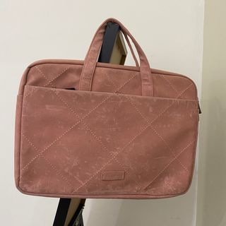 (Kategori: ) berada di . Dikirim oleh maxipreloved (ID iklan 1390546845, Gambar 1). Deskripsi: .