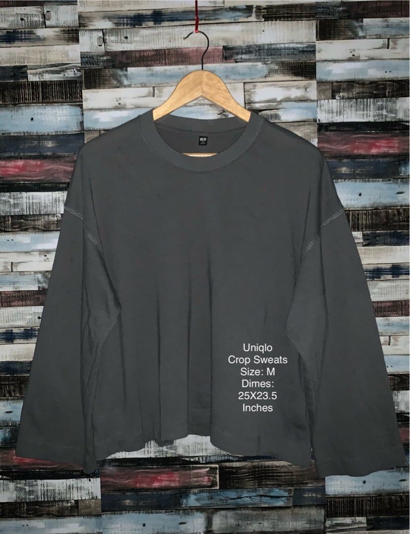 Uniqlo Crop Sweatshirt M (Category: Tshirts & Polo Shirts ) located in Cagayan de Oro. Submitted by bikermike7 (Listing ID 1390567920, Image 1). Description: Size: Medium Dimes: 25X23.5 inches Crop Style Like new‼️.