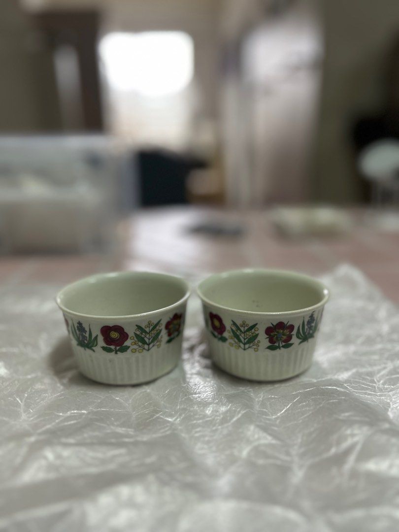 Villeroy and Boch Porcelain Ramekins (Category: Other Kitchenware & Tableware) located in Quezon City. Submitted by lsreyes (Listing ID 1390470644, Image 2). Description: Vintage Collectible items from Villeroy & Boch Made in Luxembourg With floral pattern Please note 1 has small chip (see picture) Location: Tandang Sora .