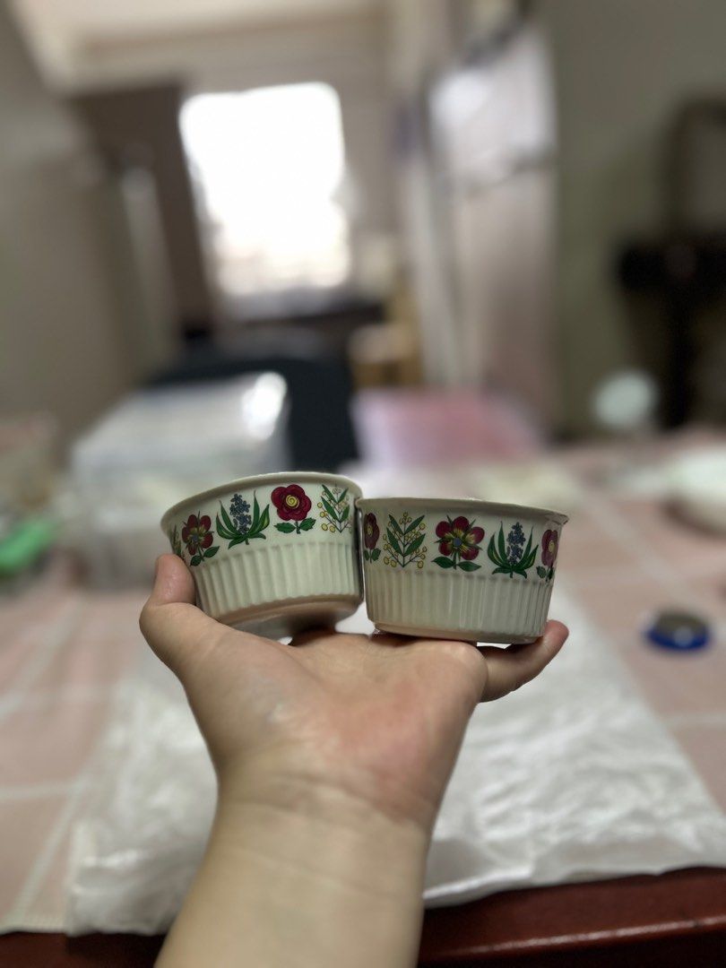 Villeroy and Boch Porcelain Ramekins (Category: Other Kitchenware & Tableware) located in Quezon City. Submitted by lsreyes (Listing ID 1390470644, Image 1). Description: Vintage Collectible items from Villeroy & Boch Made in Luxembourg With floral pattern Please note 1 has small chip (see picture) Location: Tandang Sora .