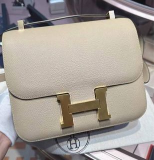 (Category: ) located in . Submitted by millen.outlet (Listing ID 1395700808, Image 1). Description: .
