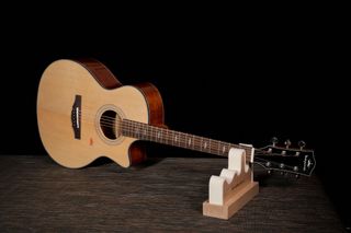 （分類：）位於 。 由 guitar_doctor_prince 提交（商品編號 1378242677，圖片 1）。簡介： 。