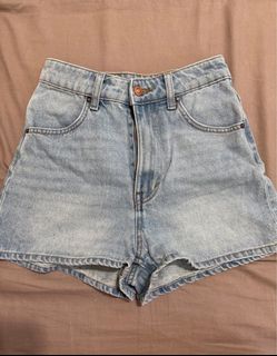 （分類：）位於 。 由 laijamartinez 提交（商品編號 1395636598，圖片 1）。簡介： 。
