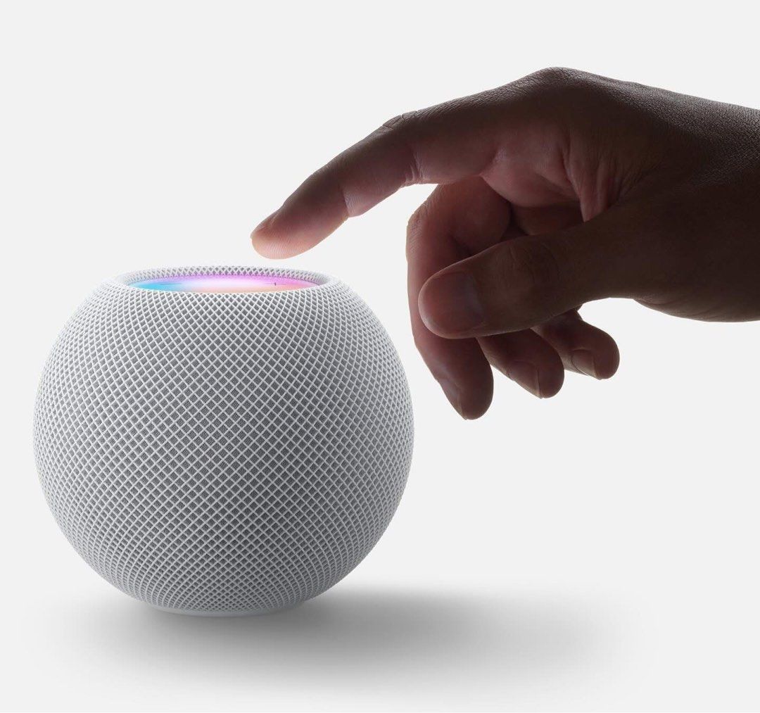 Apple HomePod Mini (Category: Soundbars, Speakers & Amplifiers) located in Paranaque City. Submitted by elenyuloque (Listing ID 1395635516, Image 3). Description: - Apple HomePod Mini: Small speaker, big sound! - Seamlessly works with your Apple devices. - Control your music and smart home. - Ask Siri for help. - Stylish and available in multiple colors. Eta: oct 18.