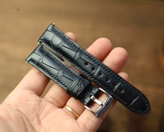 (Category: ) located in . Submitted by aug_leather (Listing ID 1395693451, Image 1). Description: .