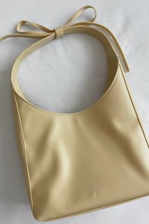 (Category: ) located in . Submitted by lovedwears (Listing ID 1395647584, Image 1). Description: .