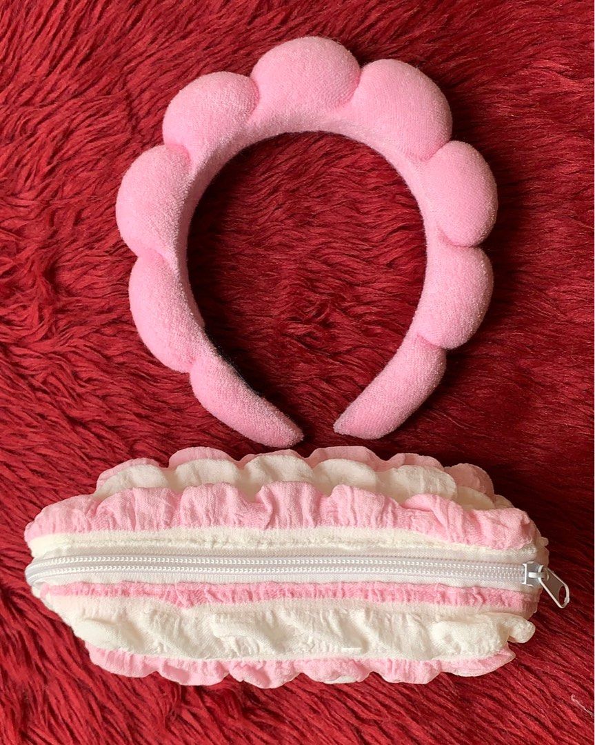 Bubble headband & bubble pouch set (Pink) (Category: Face Care) located in Quezon City. Submitted by jaianaapura (Listing ID 1395598259, Image 2). Description: Open for wholesale and bulk orders good for corporate giveaways and personal use Dm me for fast transactions! Location: Project 4 cubao qc. .