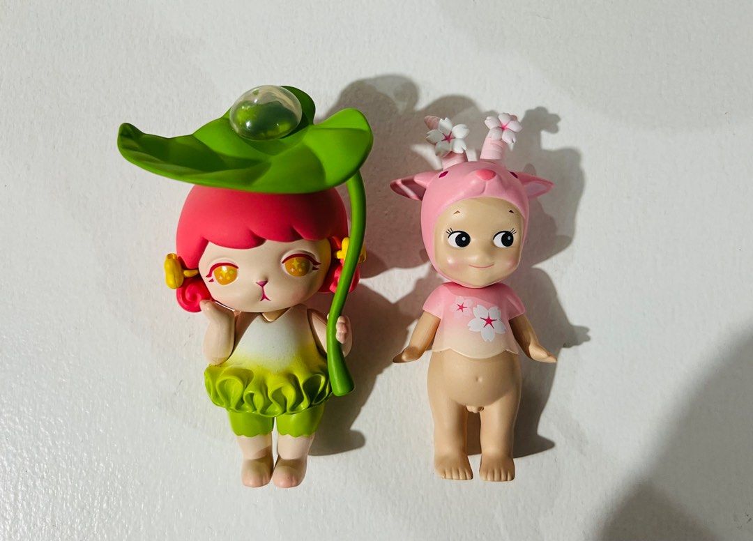 Cb19 cherry blossom 2019 goat set (Category: Designer & Blind Box Toys) located in Quezon City. Submitted by slowdecluttering (Listing ID 1395696179, Image 1). Description: Firm price and set. Set only Authentic pop mart and sonny angel Both no orig box and foil X sensitive buyer.