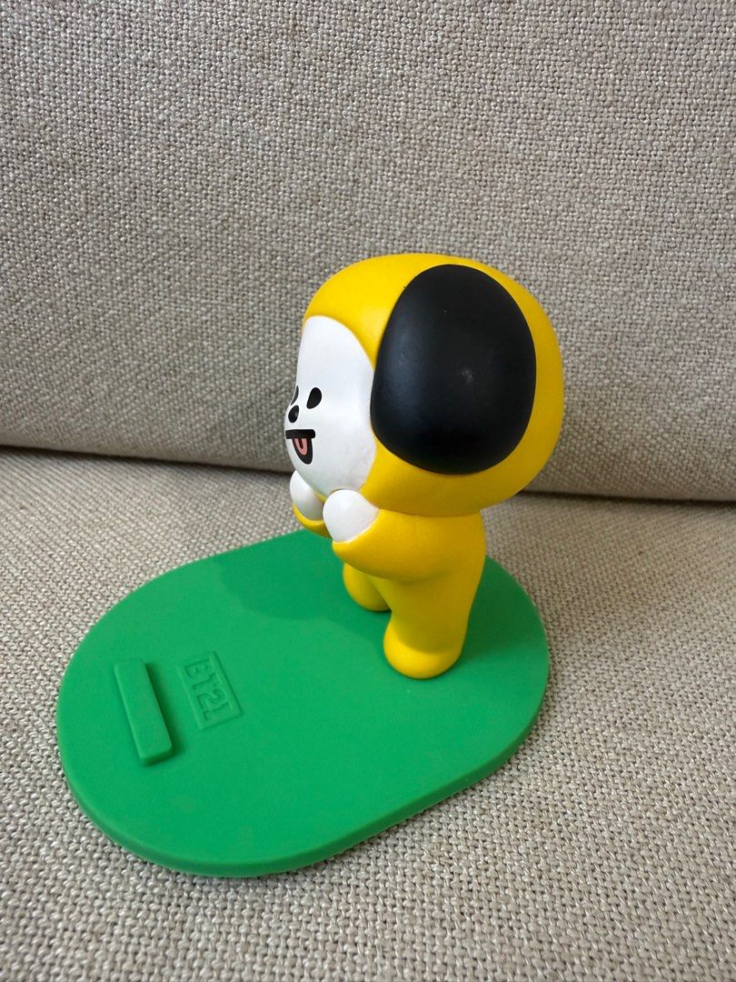 Chimmy Cellphone Stand (Category: Mounts & Holders) located in Quezon City. Submitted by stylesaverph (Listing ID 1395688352, Image 2). Description: - Chimmy cellphone stand. - Features a cute BT21 design. - Perfect for displaying your phone. - A great addition to any ARMY collection..
