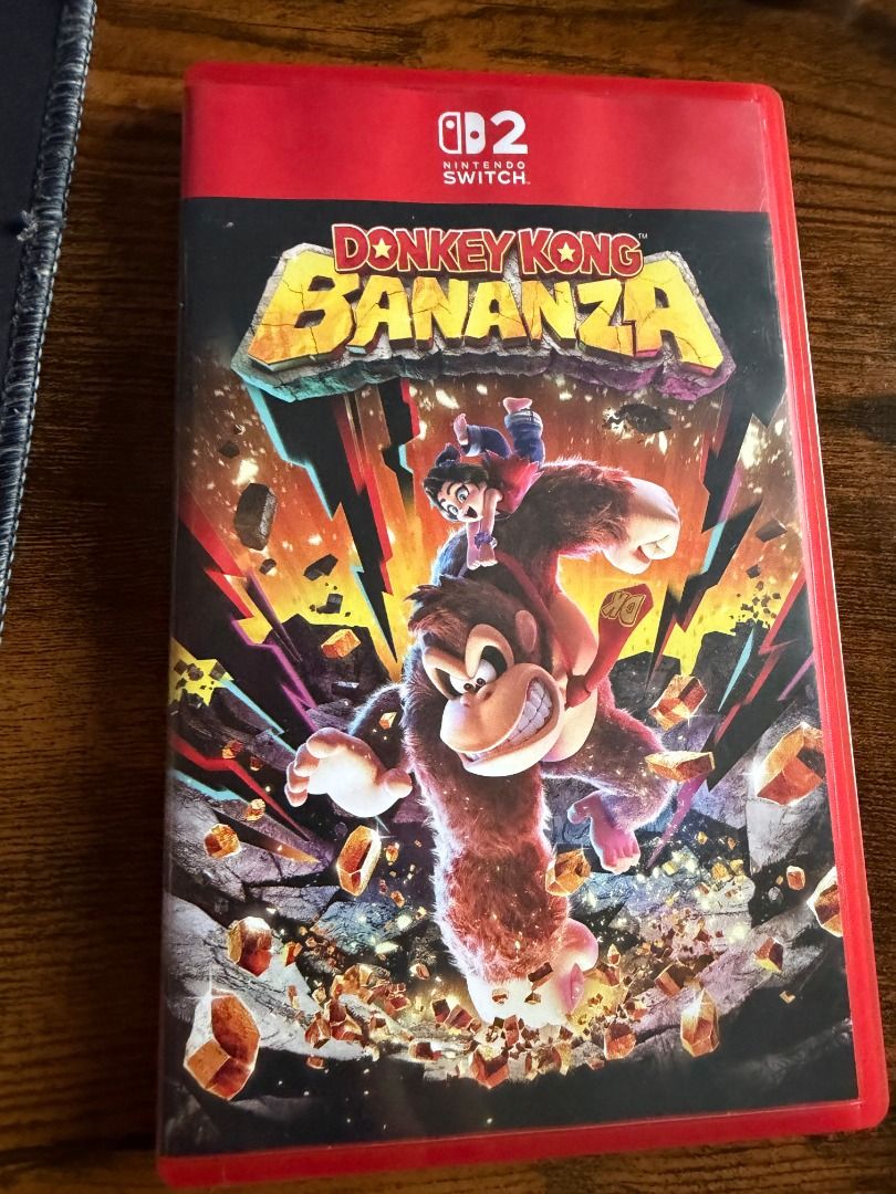 Donkey Kong Bananza Nintendo Switch Game (Category: Nintendo) located in Manila. Submitted by johnharoldtan (Listing ID 1395599125, Image 1). Description: - Donkey Kong Bananza game for Nintendo Switch - Includes game cartridge - Includes manual - Comes with a red case - Ready to play! - with receipt - last price posted RFS : Finished the game last price posted Pick Up only near SM manila PAYMENT via Gcash or BDO.