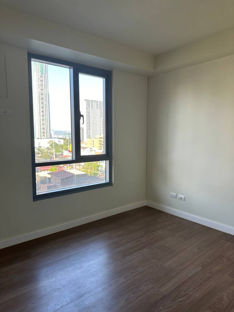 (Category: ) located in . Submitted by REMAXCapital (Listing ID 1395588196, Image 1). Description: .
