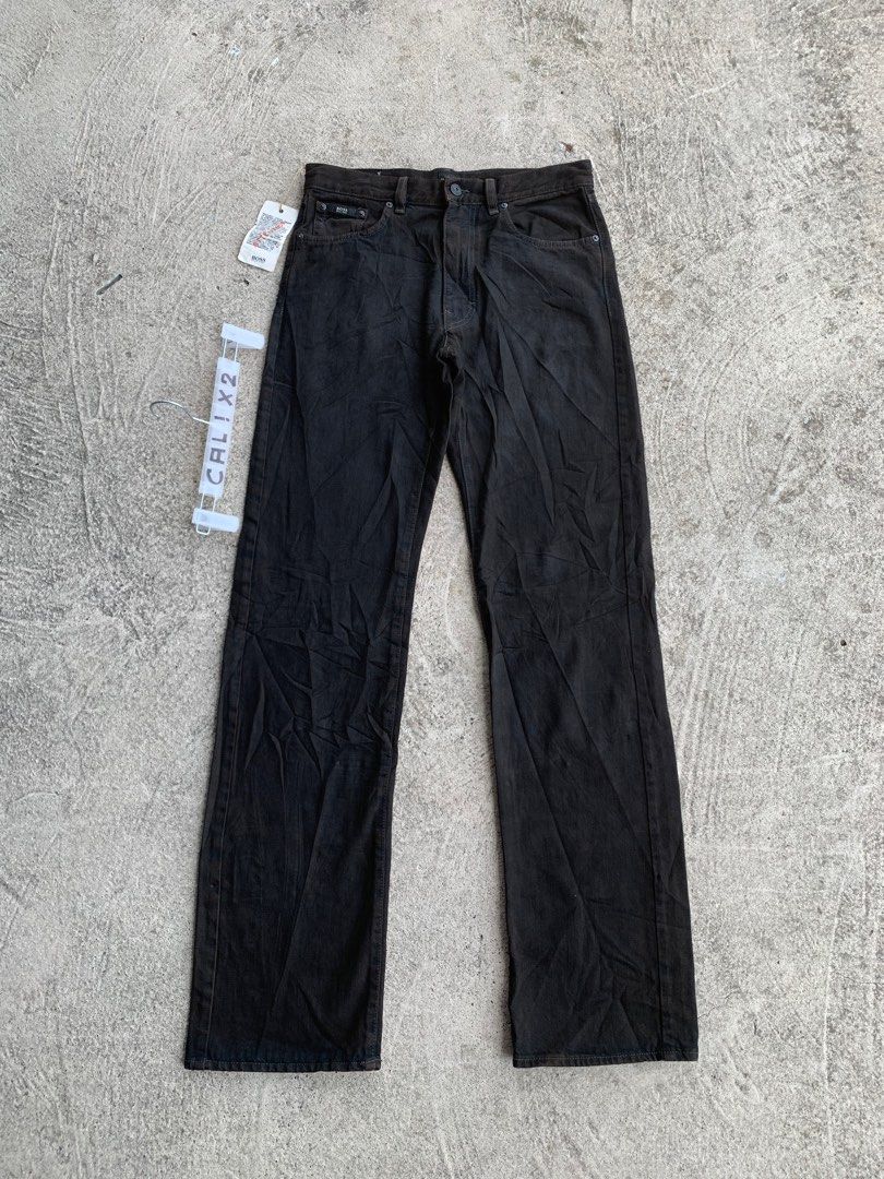HUGO BOSS TEXAS JEANS (Category: Jeans) located in Kapalong. Submitted by ac_thrift (Listing ID 1395588052, Image 1). Description: HUGO BOSS TEXAS JEANS Size: W31 x L34 on tag Actual measurements Waist: 31-32 Full length: 45 Hem: 8.5 Brand new/Deadstock with hangtag Issue: Expired leather patch nasa pic po MoP: Gcash Location: Mindanao, Davao del Norte, Kapalong, 8113.